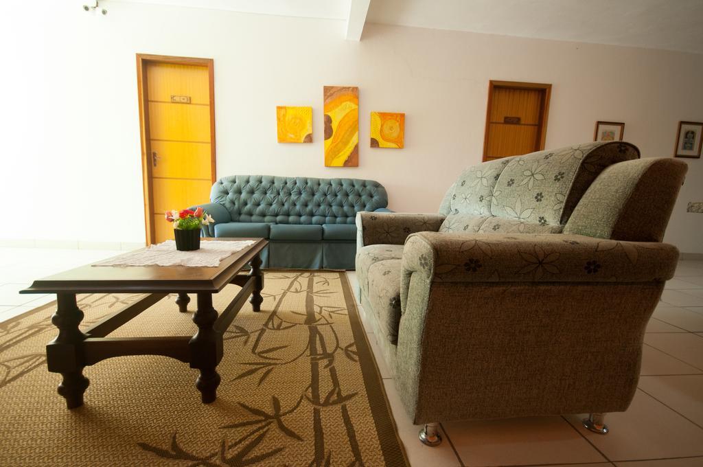 Jomar Inn *